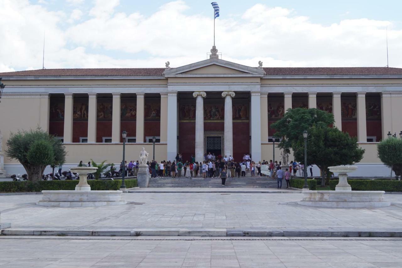 ★ Plaka, Center Of All Greek Legends ★ アテネ エクステリア 写真